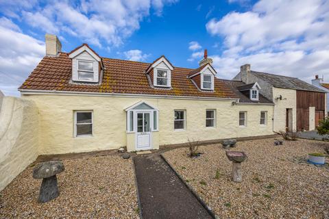 3 bedroom detached house for sale, Rue Des Crabbes, St. Saviour, Guernsey
