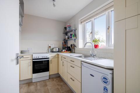 2 bedroom flat for sale, Buttons Yard, Warminster, BA12