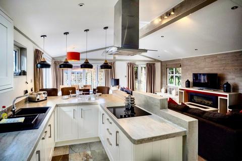 2 bedroom lodge for sale, Bacton Rd North Walsham