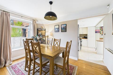 47 Byron Road, Cheltenham, GL51 7HE