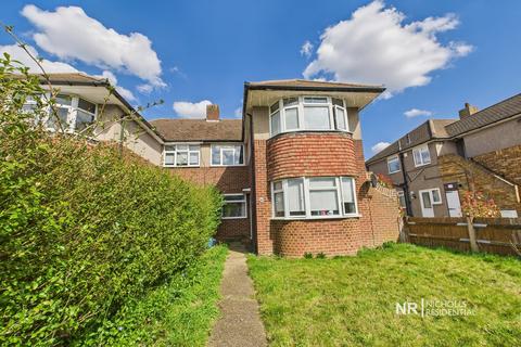 3 bedroom maisonette for sale, West Ewell KT19