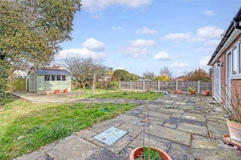 2 bedroom bungalow for sale, Chelsworth Crescent, Thorpe Bay, Essex, SS1