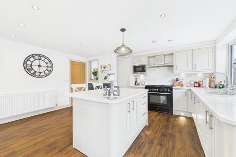 1 Capell Rise, Flore, Northampton, NN7 4ND