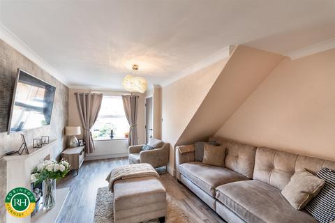 50 Monks Close, Dunscroft, Doncaster, DN7 4QL