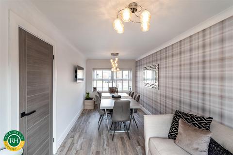 50 Monks Close, Dunscroft, Doncaster, DN7 4QL