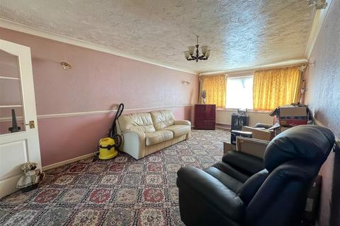 2 bedroom detached bungalow for sale, Alpha Road, St. Osyth CO16