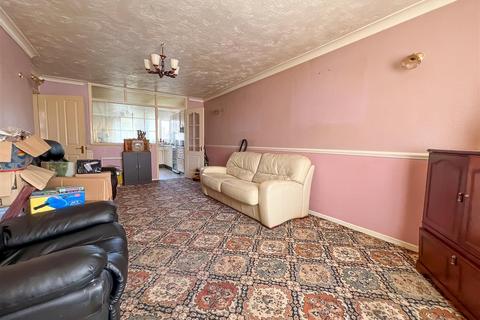 2 bedroom detached bungalow for sale, Alpha Road, St. Osyth CO16