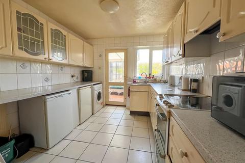 2 bedroom detached bungalow for sale, Alpha Road, St. Osyth CO16