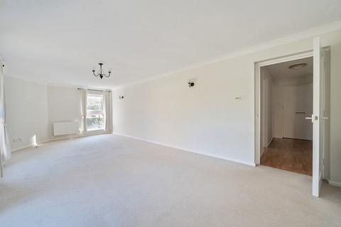 68 Chapel Fields, Godalming, GU7 2AA