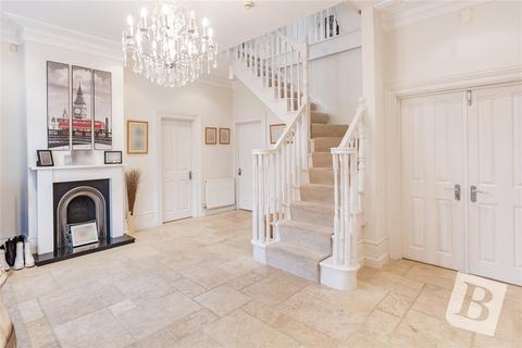 5 Waldegrave Gardens, Upminster, RM14 1UR