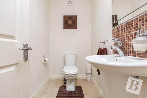 5 Waldegrave Gardens, Upminster, RM14 1UR