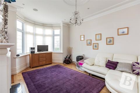 5 Waldegrave Gardens, Upminster, RM14 1UR
