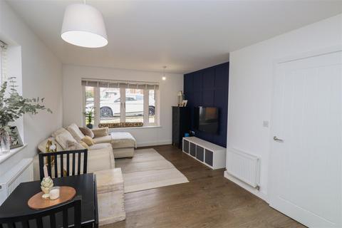 2 bedroom maisonette for sale, Newton Drive, Church Crookham GU52