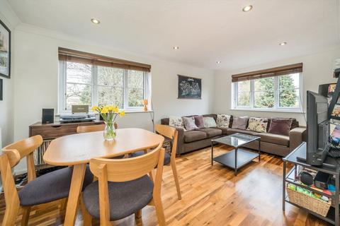 2 bedroom flat for sale, Lenelby Road, Surbiton KT6