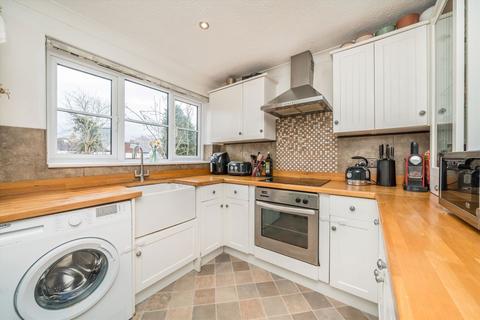 2 bedroom flat for sale, Lenelby Road, Surbiton KT6