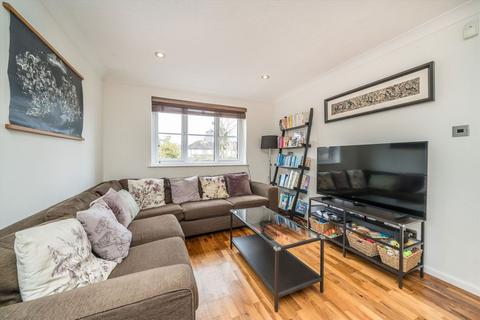 2 bedroom flat for sale, Lenelby Road, Surbiton KT6