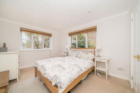2 bedroom flat for sale, Lenelby Road, Surbiton KT6