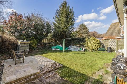 21 Cheshunt Close, Meopham, Gravesend, DA13 0HU