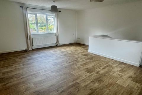 2 bedroom coach house to rent, Etonhurst Close, Exeter EX2