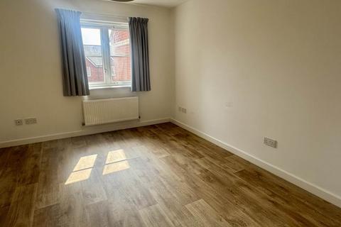 2 bedroom coach house to rent, Etonhurst Close, Exeter EX2