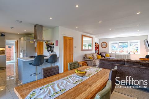 5 bedroom detached house for sale, Ring Road, Norwich, Norfolk