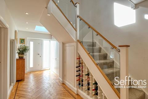 5 bedroom detached house for sale, Ring Road, Norwich, Norfolk