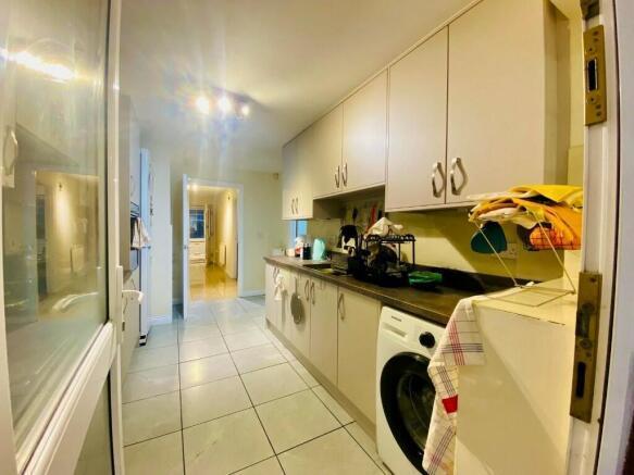 NAREL KITCHEN.jpeg