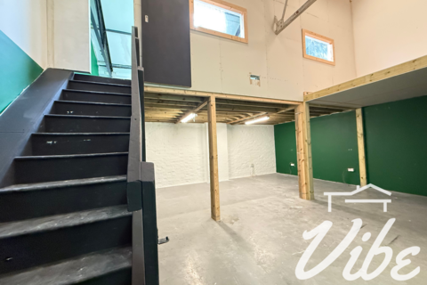Industrial unit to rent, Camden Road, London, N7, London N7