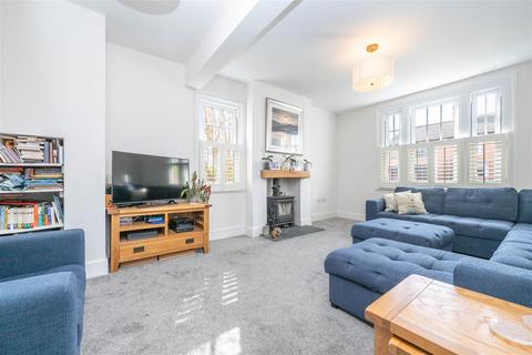 34 Victoria Road, Bidford On Avon, Alcester, B50 4AR