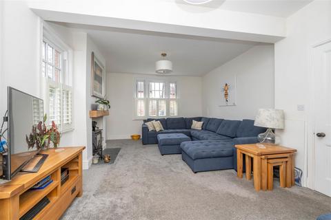 34 Victoria Road, Bidford On Avon, Alcester, B50 4AR