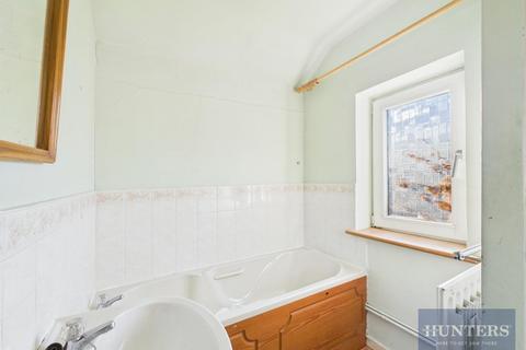 8 Hillside Close, Cheltenham, GL51 3AS
