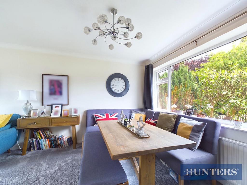 Dining room alt 1