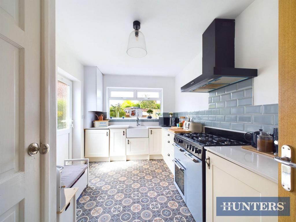 Kitchen main
