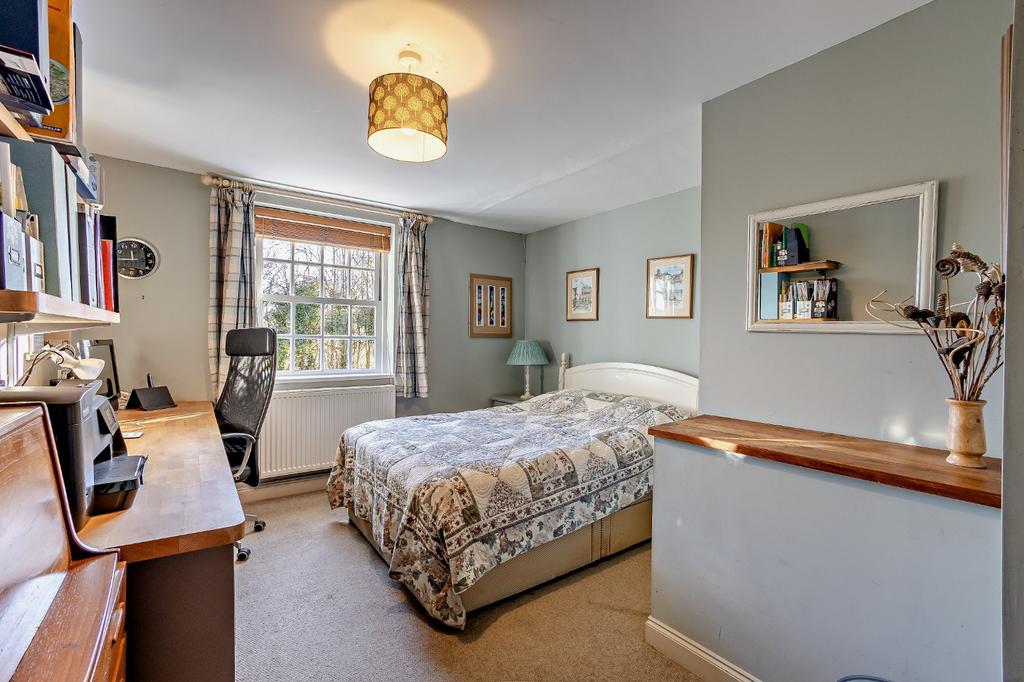 Bedroom 6/Study