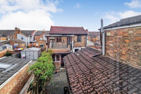 4 bedroom end of terrace house for sale, Marlborough Road, Bedford