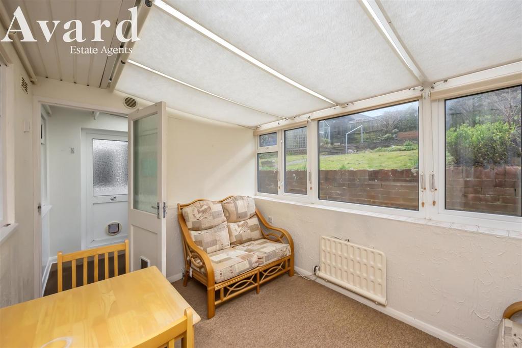 Elsted Crescent, 8-009.jpg