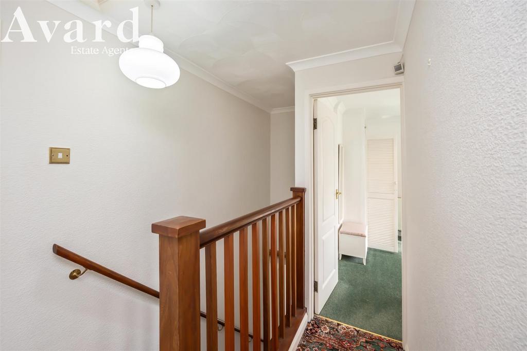 Elsted Crescent, 8-015.jpg
