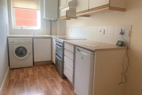 1 bedroom semi-detached house to rent, Sandringham Court, Kettering NN15