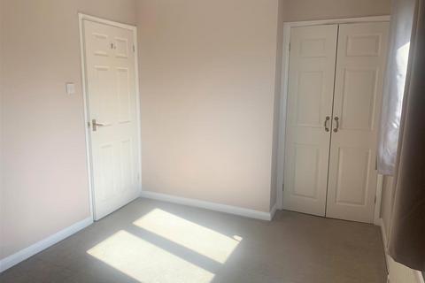 1 bedroom semi-detached house to rent, Sandringham Court, Kettering NN15