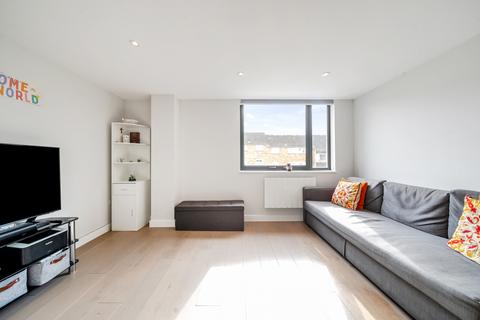 1 bedroom apartment for sale, Field End Road, Ruislip, Middlesex