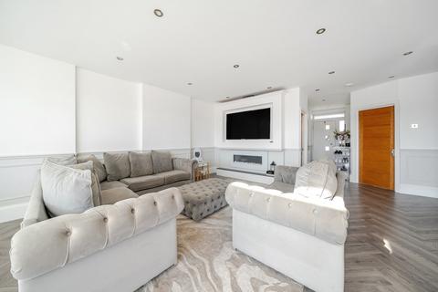 undefined, Herlwyn Avenue, Ruislip, Middlesex