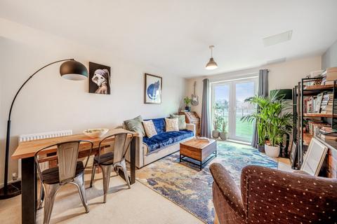 95 Academy Place, Isleworth, TW7 5FE