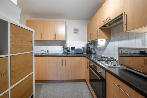 95 Academy Place, Isleworth, TW7 5FE