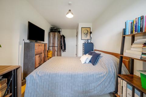 95 Academy Place, Isleworth, TW7 5FE
