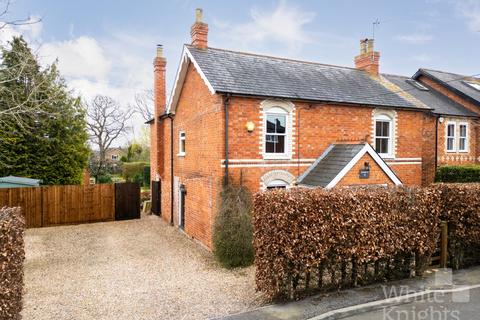 35 The Square, Spencers Wood, Reading, RG7 1BS