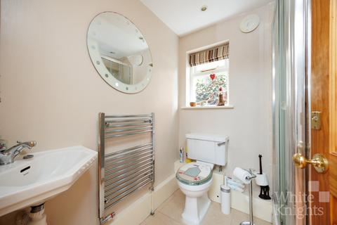 35 The Square, Spencers Wood, Reading, RG7 1BS