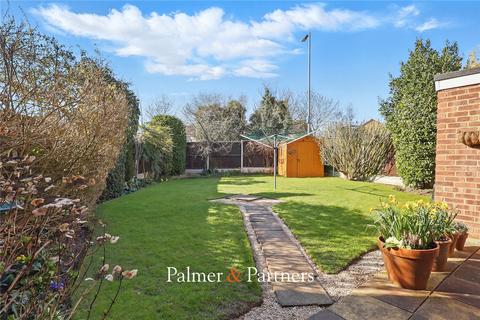 3 bedroom semi-detached house for sale, Begonia Close, Chelmsford CM1