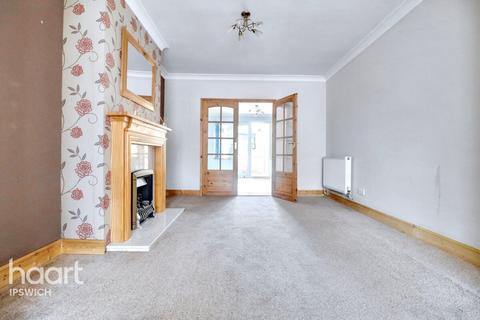 135 Ashcroft Road, Ipswich, IP1 6AE
