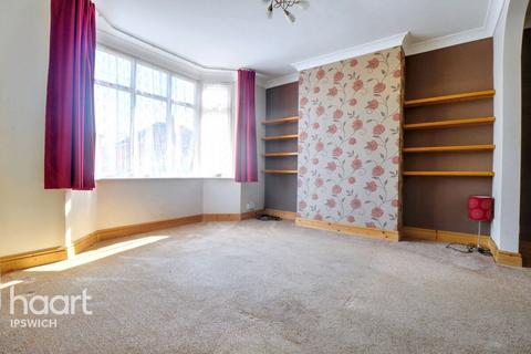 135 Ashcroft Road, Ipswich, IP1 6AE