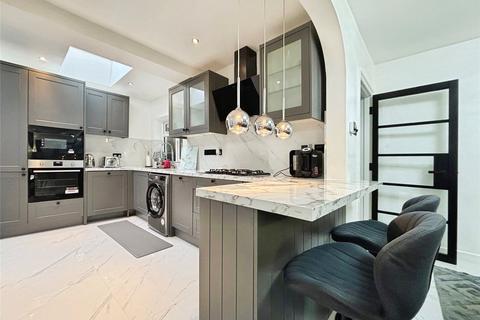 4 bedroom semi-detached house for sale, Drayton Road, Reading, Berkshire